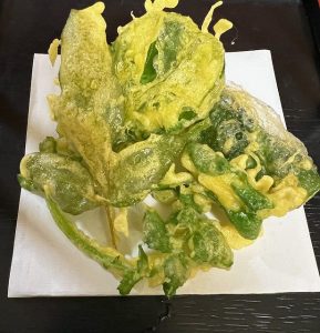 新垣　行康