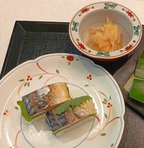 仲村　公子
