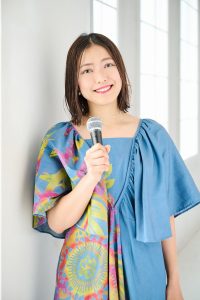 喜友名　ひとみ